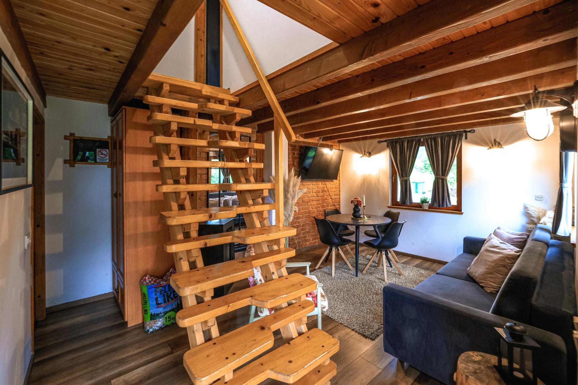 Woodenhouse With Two Apartments Otočac Camera foto