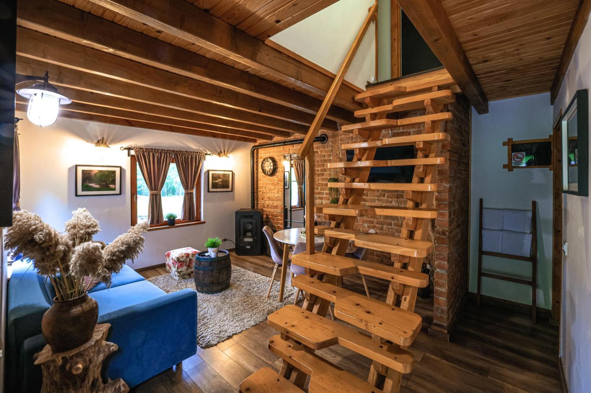 Woodenhouse With Two Apartments Otočac Camera foto